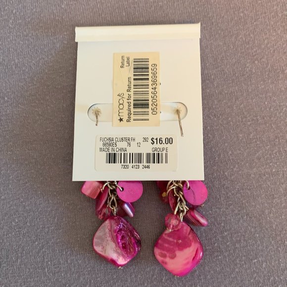 Barbiecore Pink Statement Necklace and Earring set - Picture 3 of 10